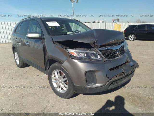 KIA SORENTO 2015 5xykt4a76fg635312