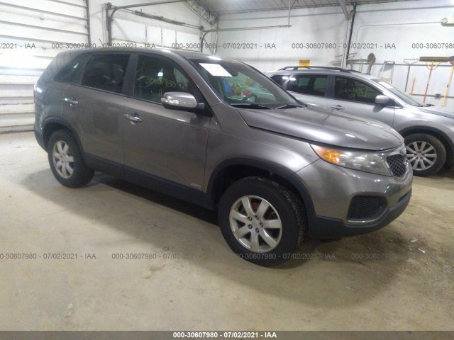 KIA SORENTO 2011 5xyktca10bg011005