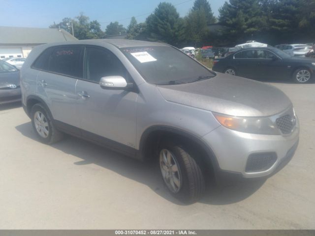 KIA SORENTO 2011 5xyktca10bg021095