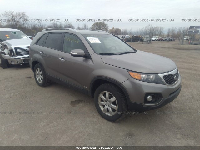 KIA SORENTO 2011 5xyktca10bg100301