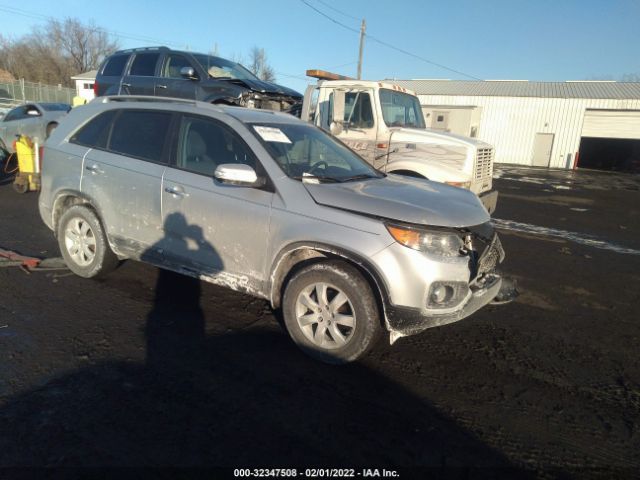 KIA SORENTO 2011 5xyktca11bg180739