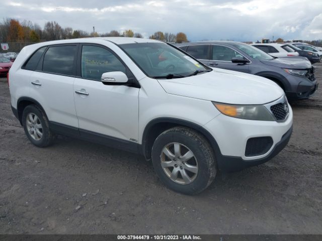 KIA SORENTO 2011 5xyktca12bg172360