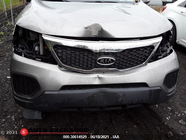 KIA SORENTO 2011 5xyktca16bg012725