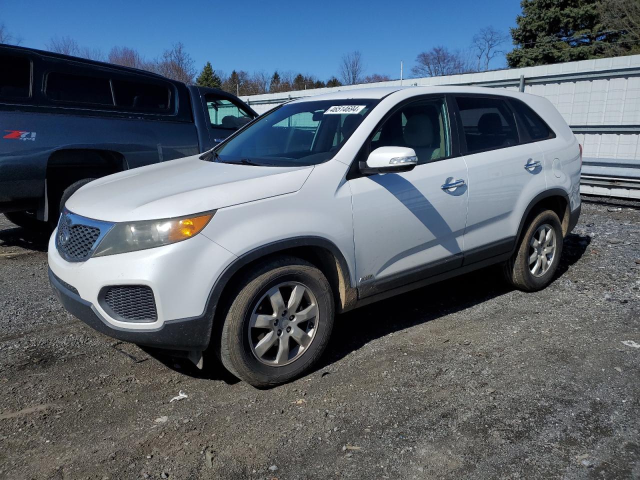 KIA SORENTO 2011 5xyktca17bg031736