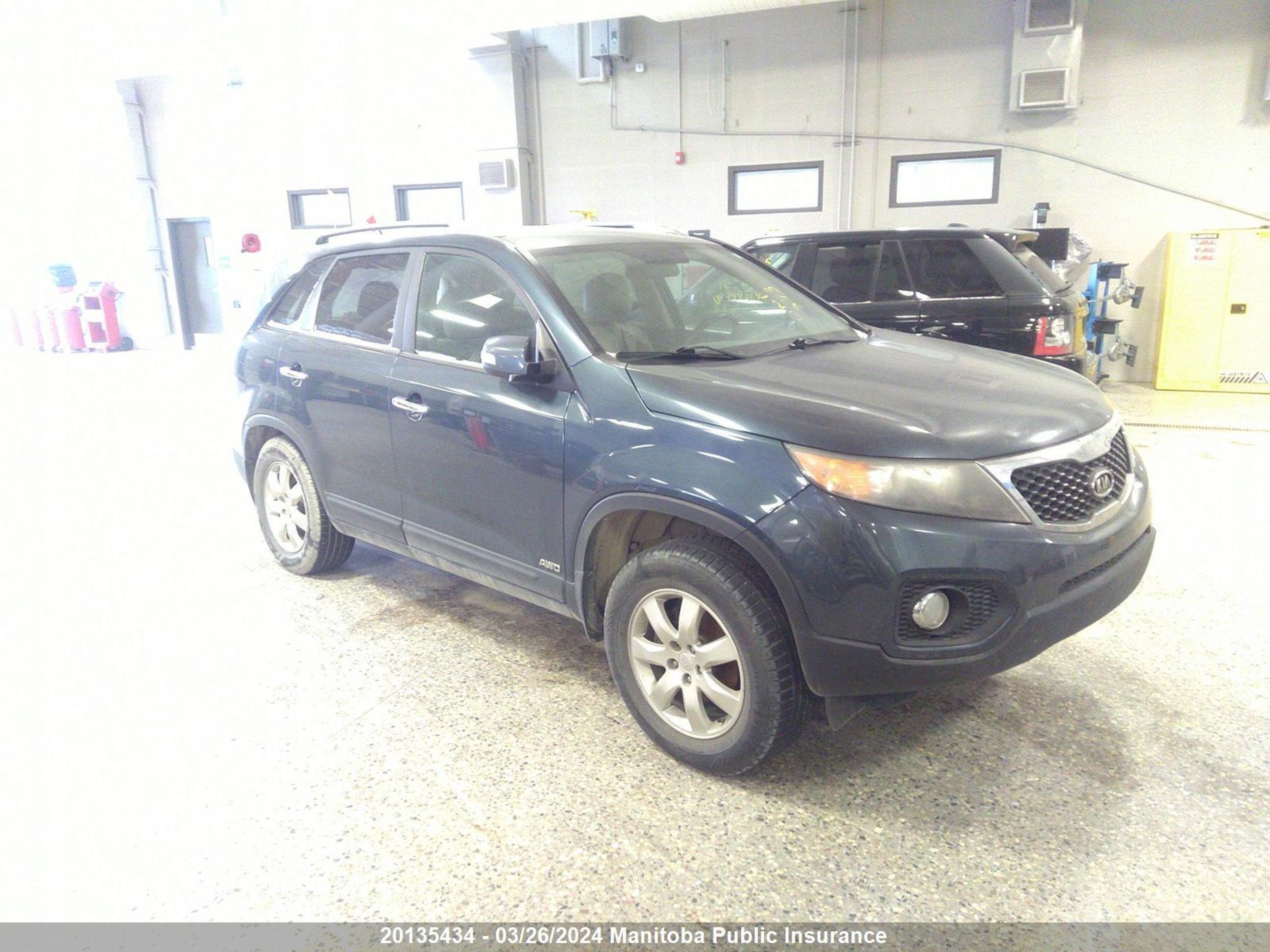 KIA SORENTO 2011 5xyktca18bg186215