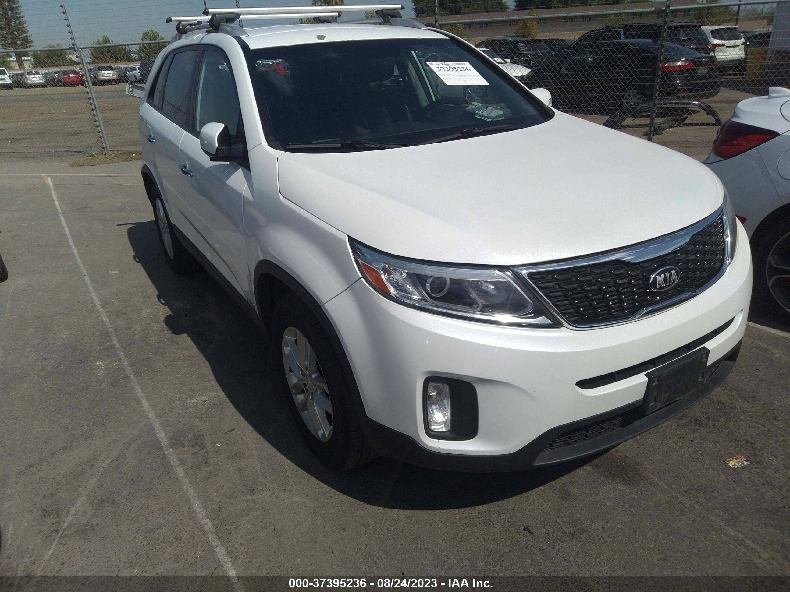 KIA SORENTO 2014 5xyktca60eg438801