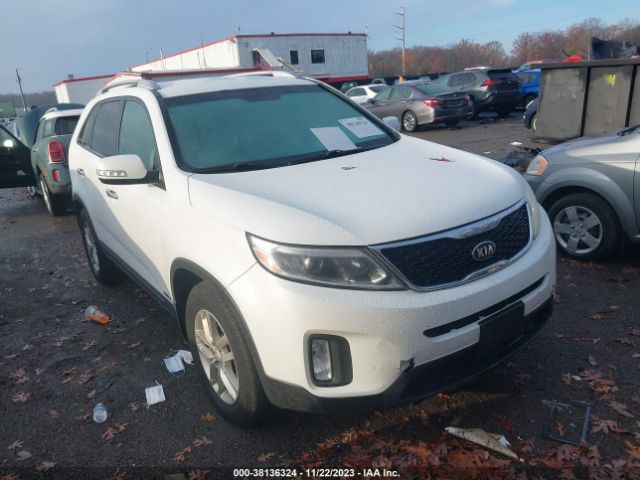 KIA SORENTO 2015 5xyktca63fg627847