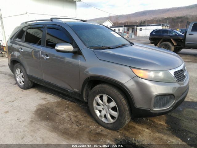 KIA SORENTO 2012 5xyktca64cg200012