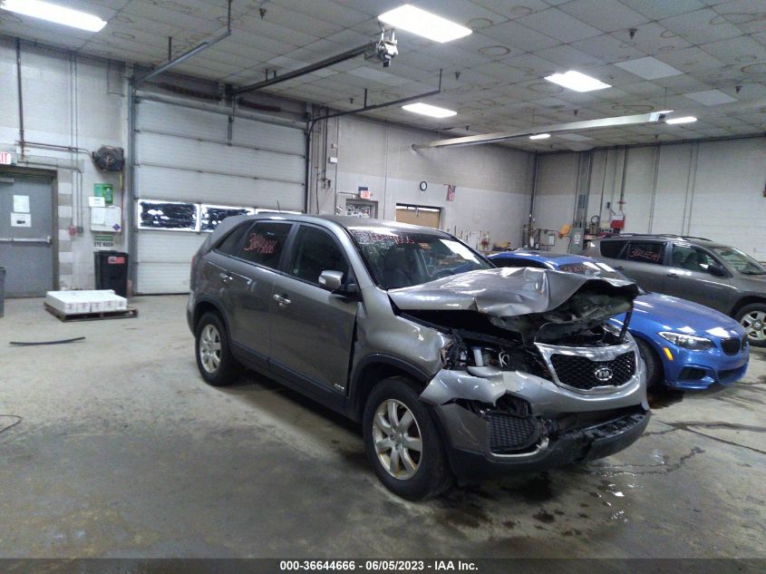 KIA SORENTO 2013 5xyktca67dg393306