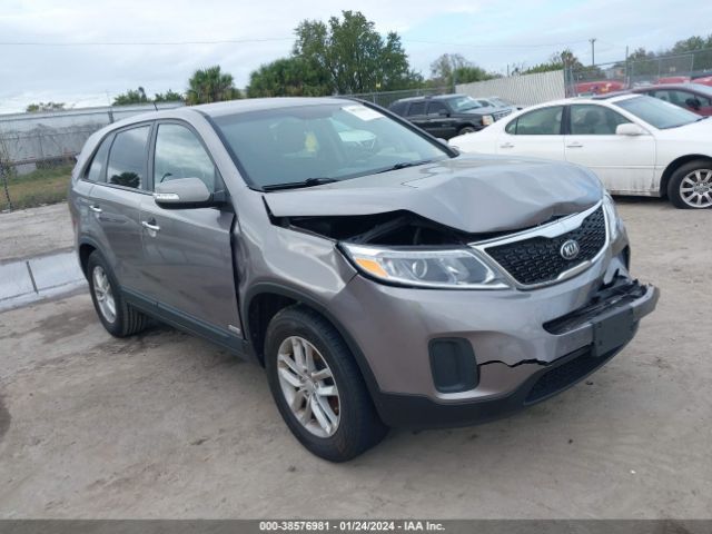 KIA SORENTO 2014 5xyktca67eg462366