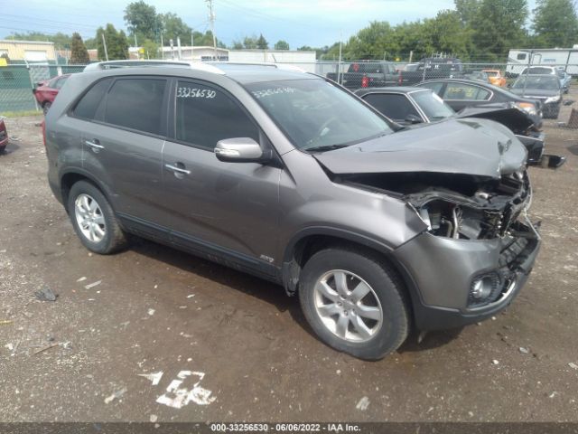 KIA SORENTO 2013 5xyktca68dg376448