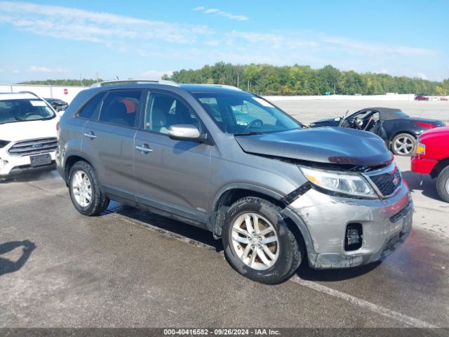 KIA SORENTO 2015 5xyktca68fg551901