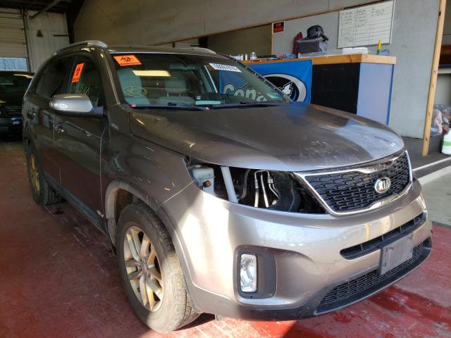 KIA SORENTO LX 2015 5xyktca68fg585997