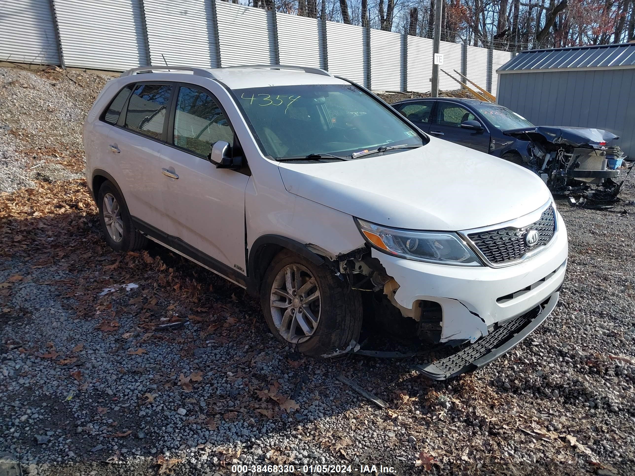 KIA SORENTO 2015 5xyktca68fg604354