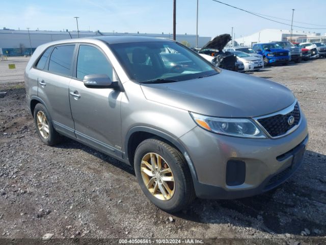 KIA SORENTO 2015 5xyktca68fg640612