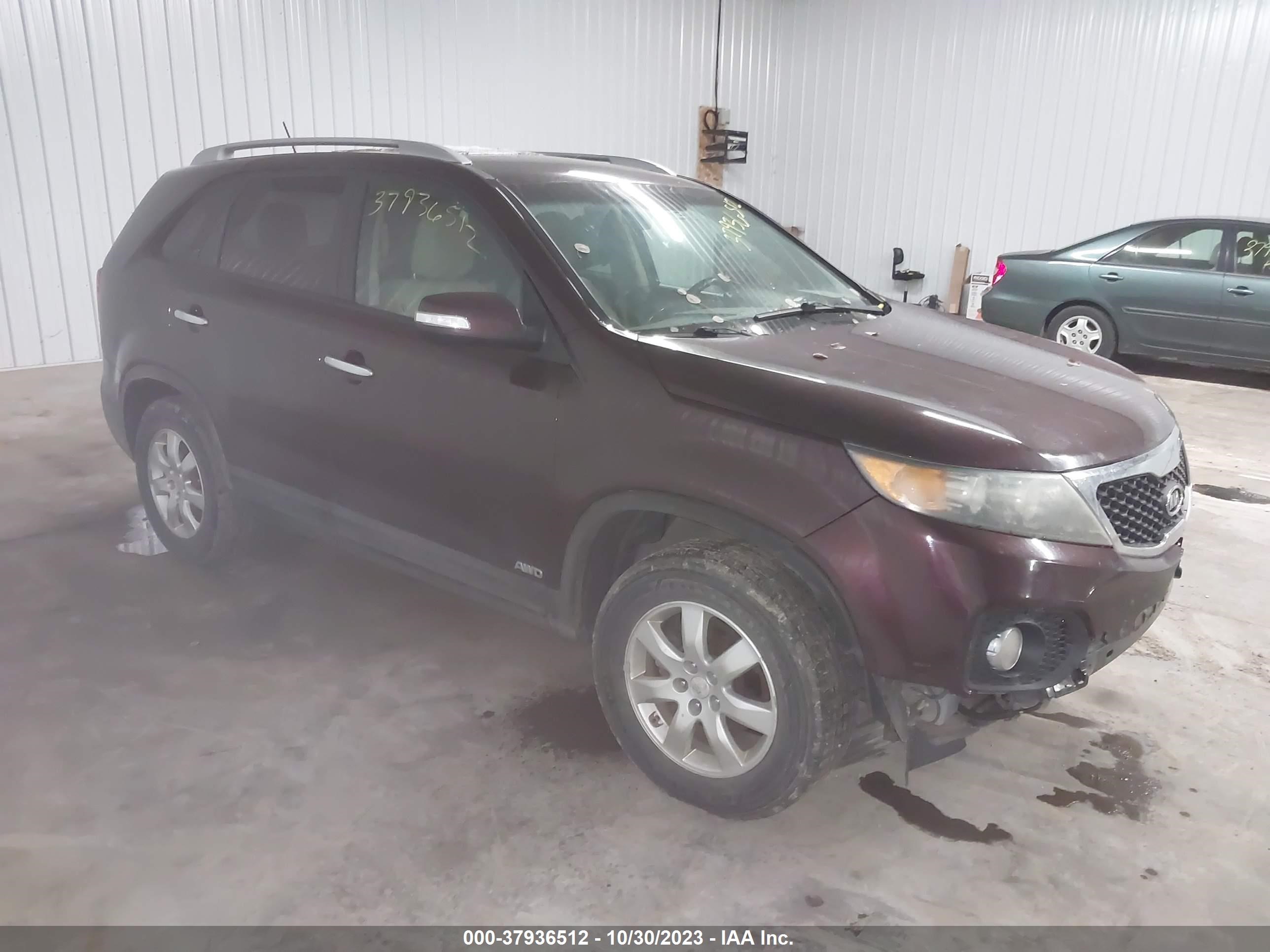 KIA SORENTO 2011 5xyktda14bg003883