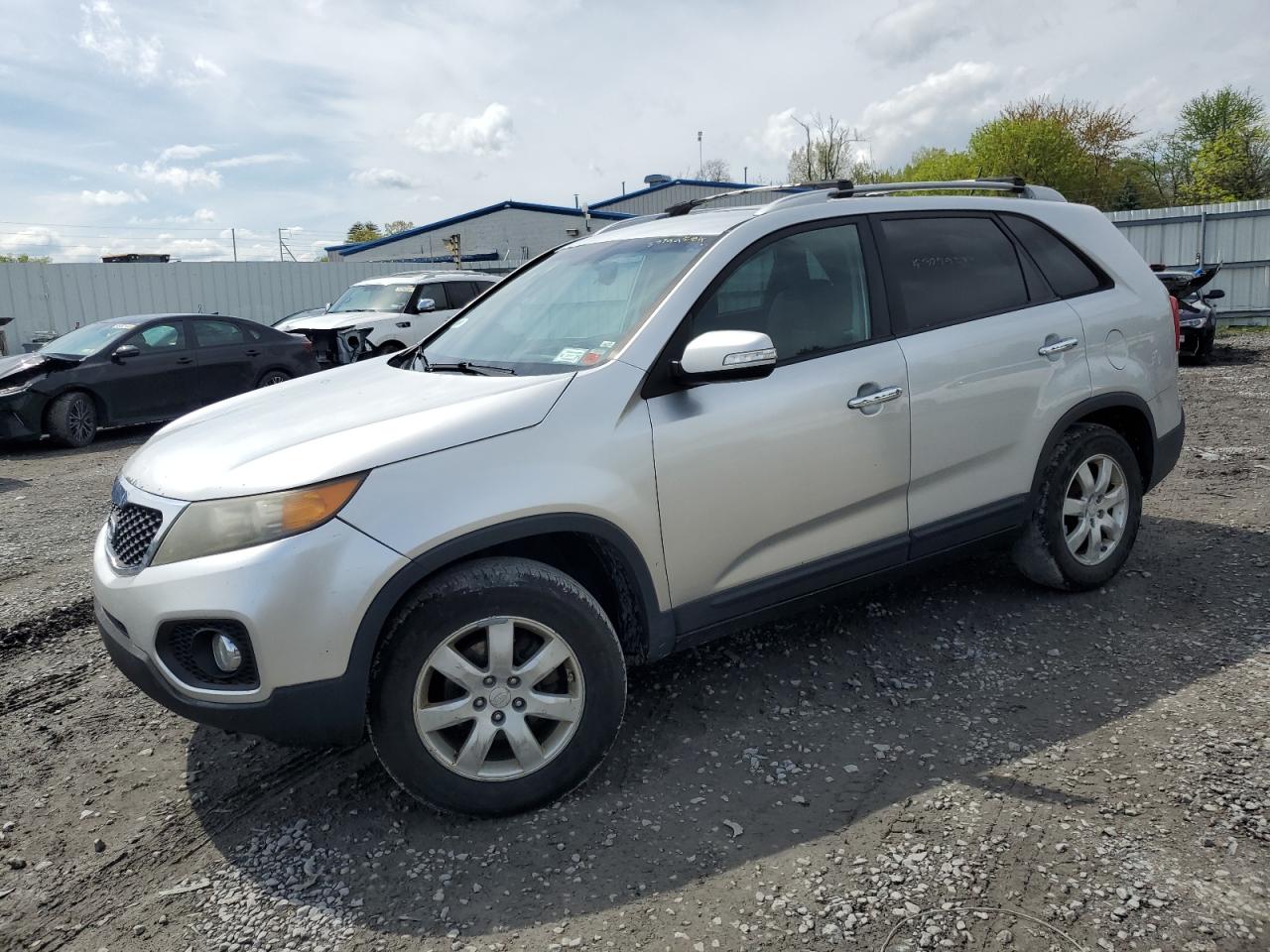 KIA SORENTO 2011 5xyktda15bg141397