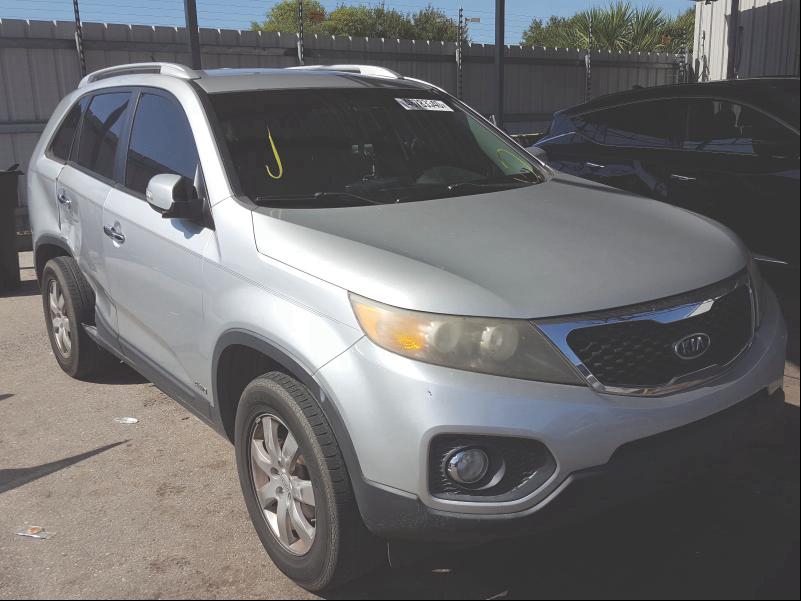 KIA SORENTO BA 2011 5xyktda18bg060006