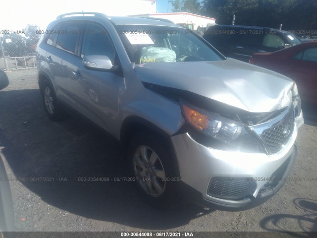 KIA SORENTO 2013 5xyktda26dg311522