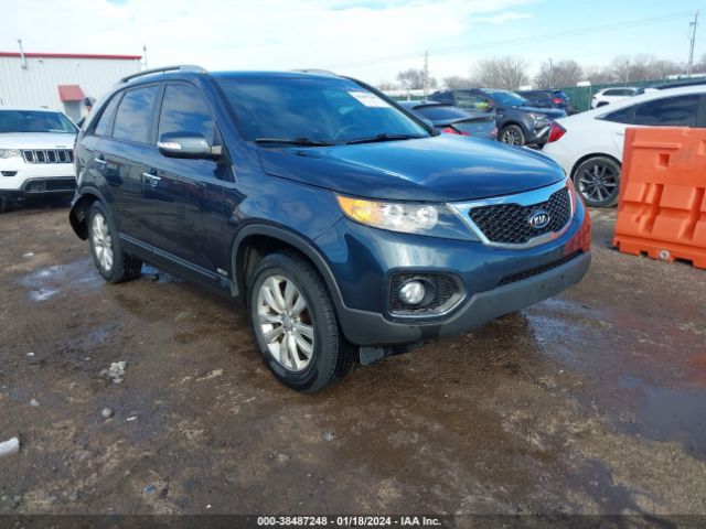 KIA SORENTO 2011 5xyktda28bg161197