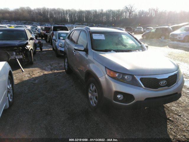 KIA SORENTO 2013 5xyktda29dg423232