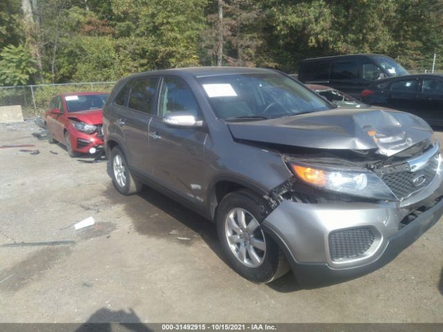 KIA SORENTO 2013 5xyktda61dg312919