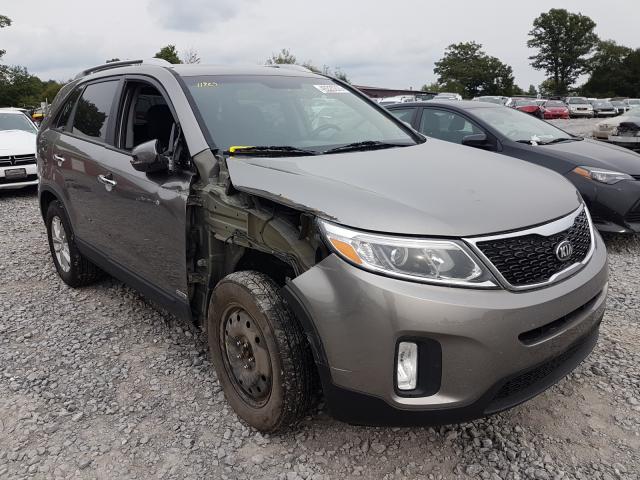 KIA SORENTO LX 2015 5xyktda64fg567275