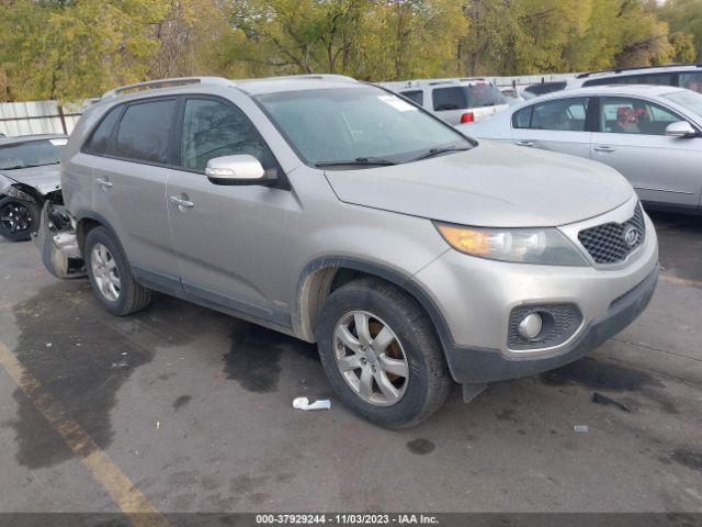 KIA SORENTO 2013 5xyktda68dg405517