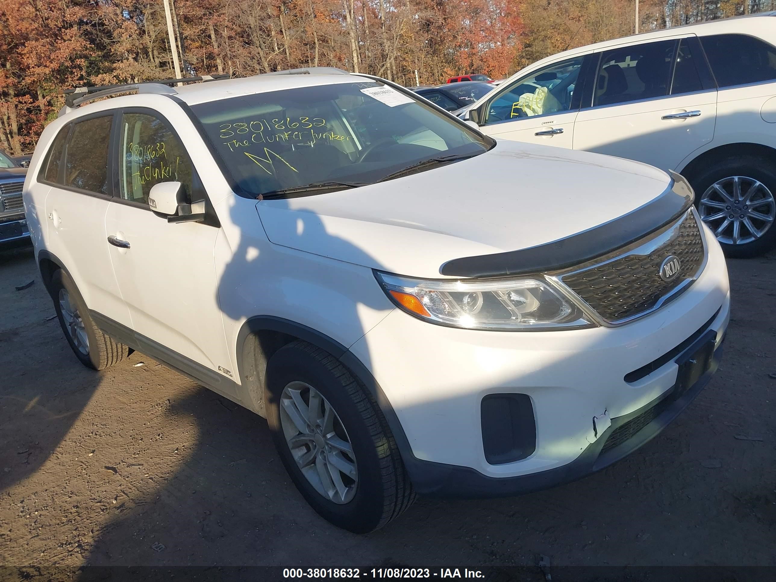 KIA SORENTO 2014 5xyktda78eg426068