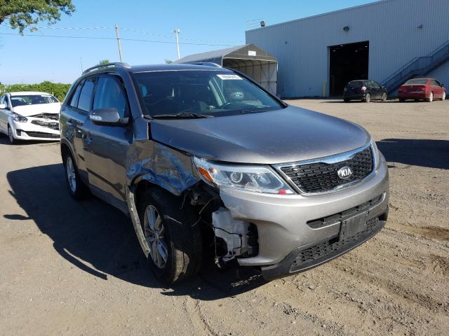 KIA SORENTO LX 2014 5xyktda79eg492807