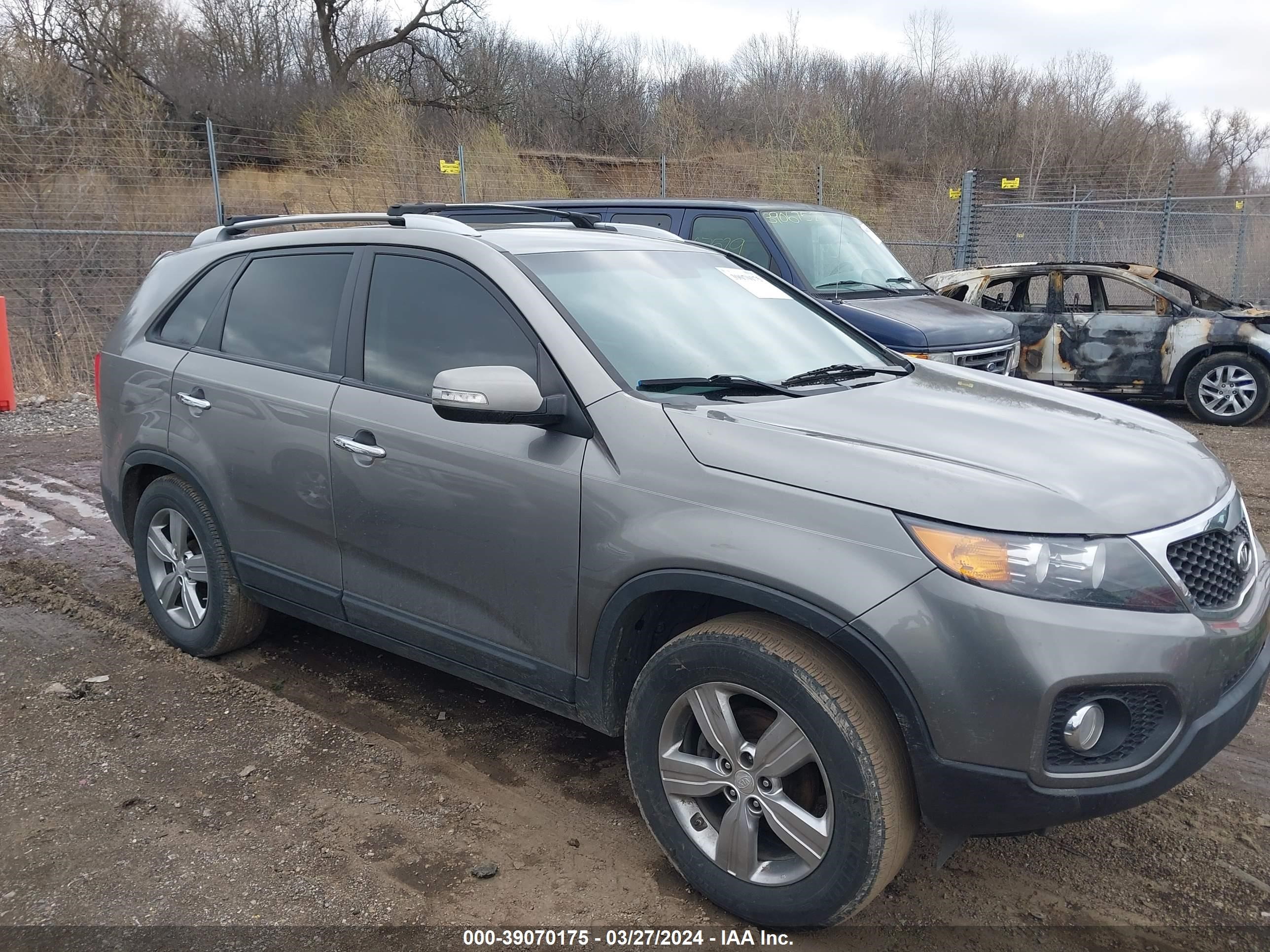 KIA SORENTO 2013 5xyku3a66dg348001