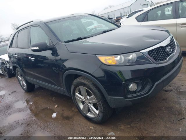 KIA SORENTO 2013 5xyku3a68dg369948