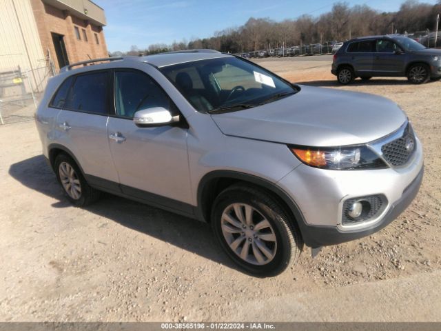 KIA SORENTO 2011 5xyku4a10bg005983