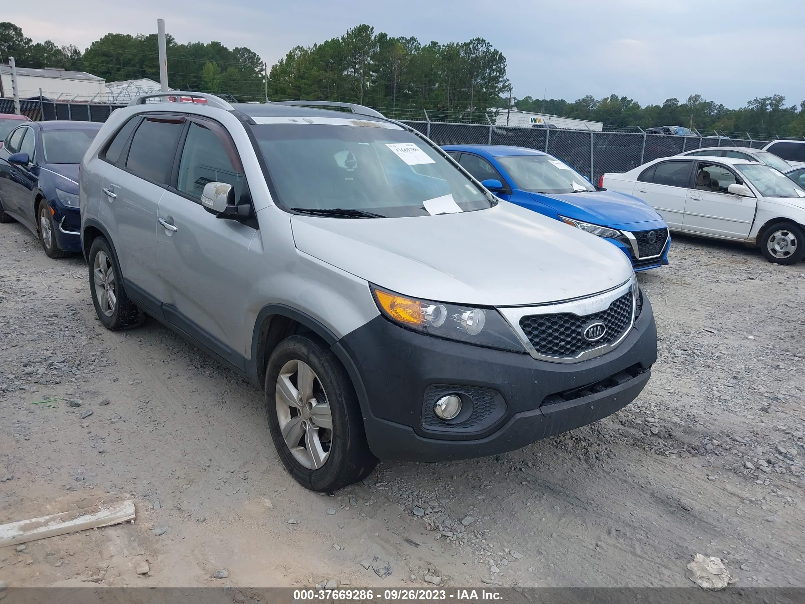 KIA SORENTO 2012 5xyku4a22cg285058