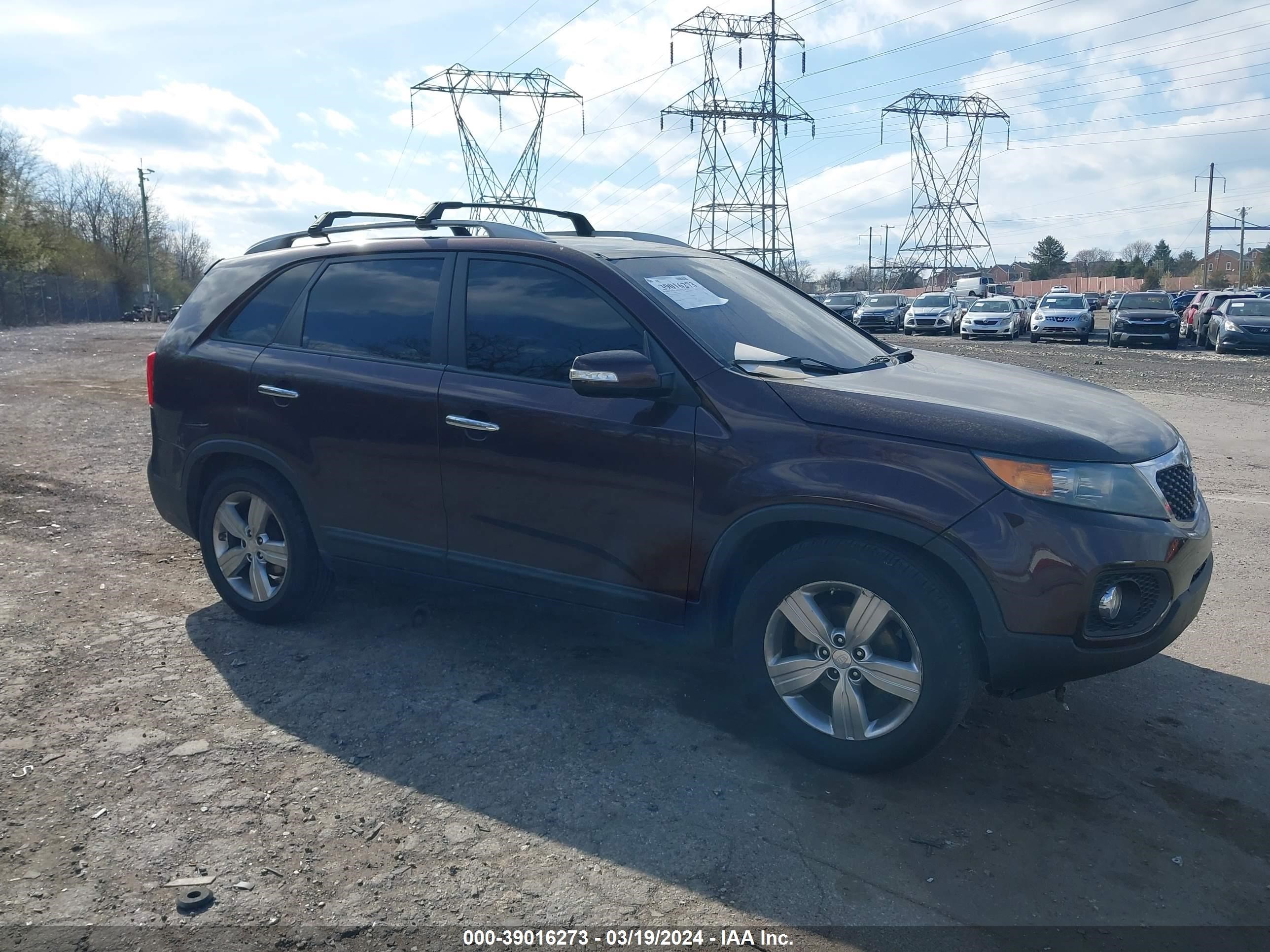 KIA SORENTO 2013 5xyku4a23dg358875