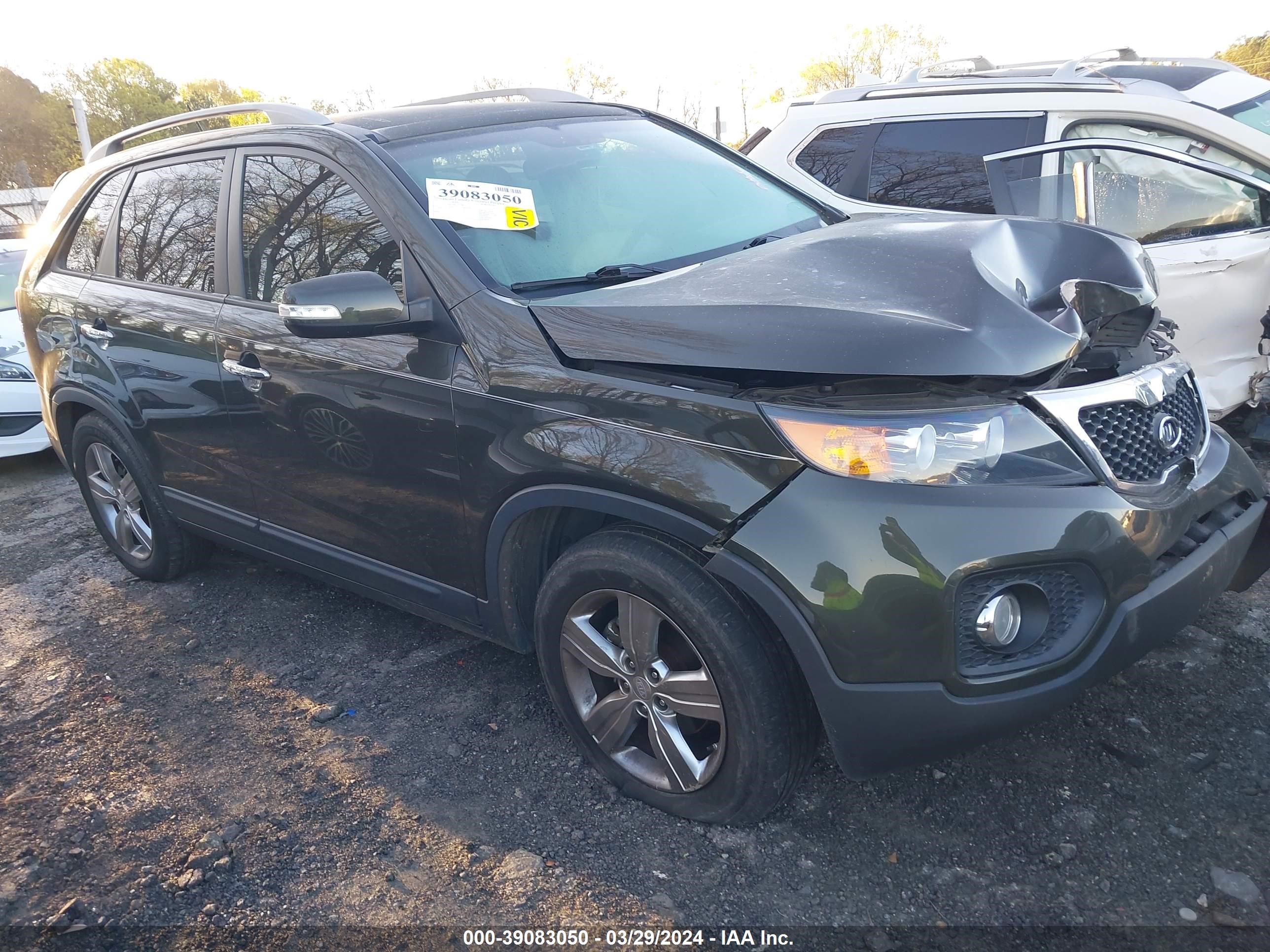 KIA SORENTO 2013 5xyku4a25dg317180