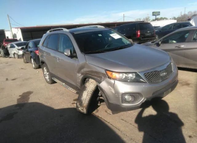 KIA SORENTO 2013 5xyku4a27dg345563