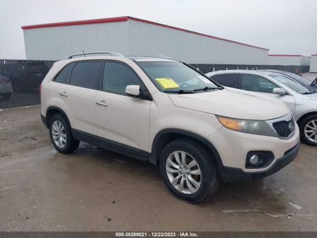 KIA SORENTO 2011 5xyku4a28bg111106