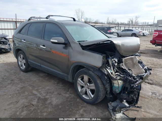 KIA SORENTO 2013 5xyku4a28dg332255