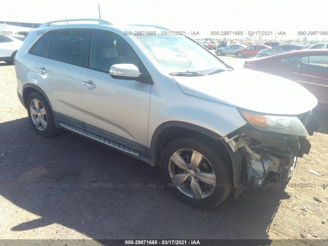 KIA SORENTO 2013 5xyku4a28dg355289