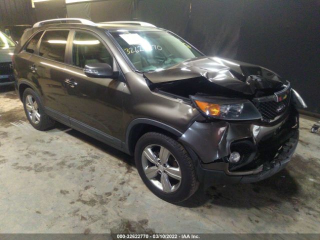 KIA SORENTO 2013 5xyku4a28dg358757