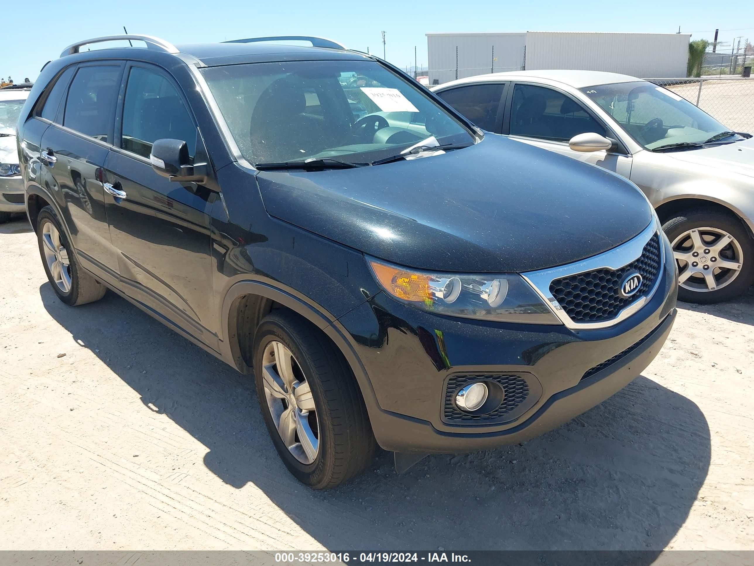 KIA SORENTO 2013 5xyku4a29dg423079