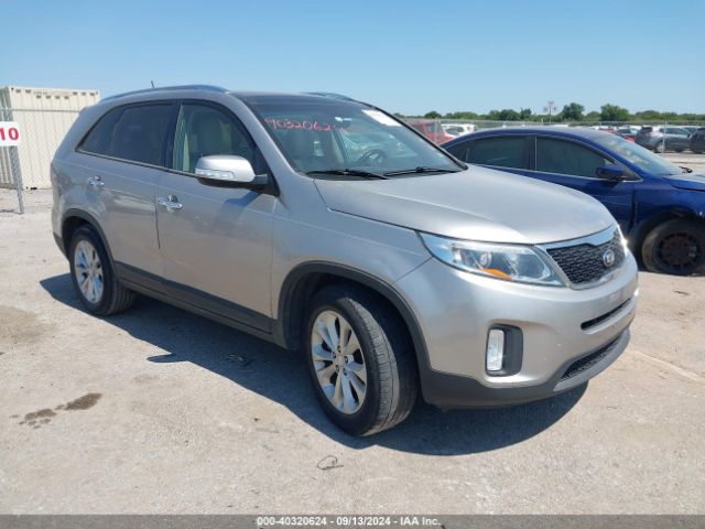 KIA SORENTO 2015 5xyku4a79fg623295