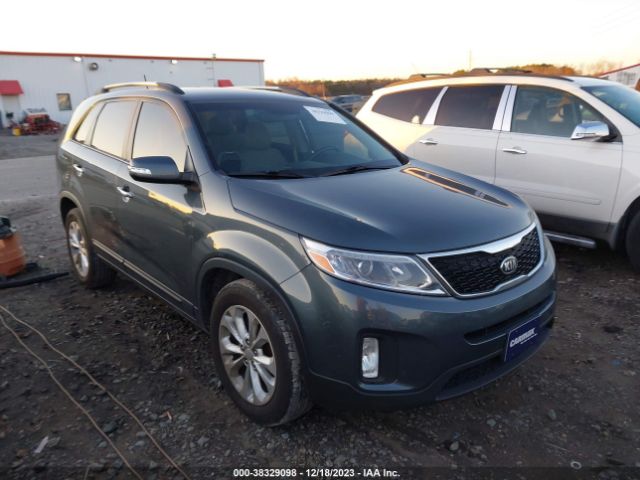 KIA SORENTO 2014 5xyku4a7xeg493123