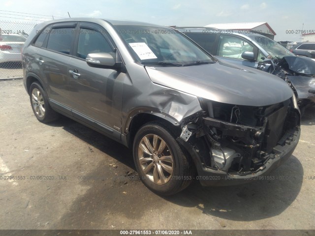 KIA SORENTO 2011 5xykuca15bg010185