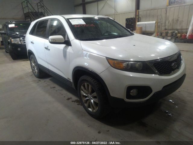 KIA SORENTO 2011 5xykuca18bg015882