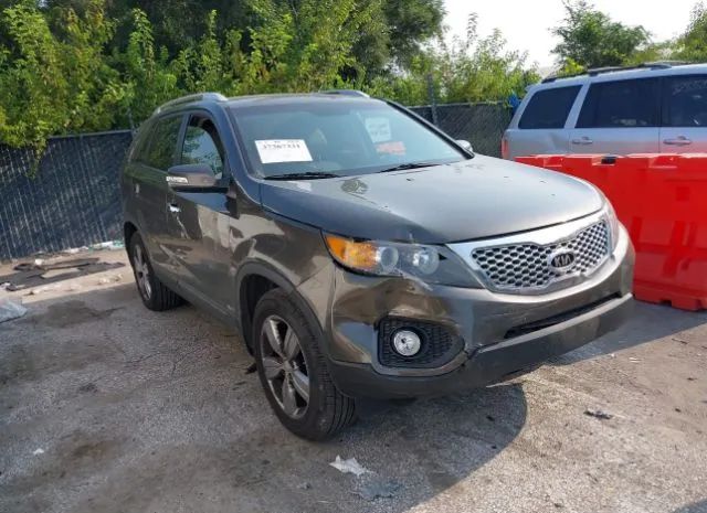 KIA SORENTO 2013 5xykuca60dg381561