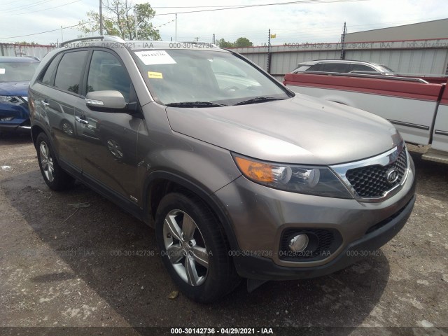 KIA SORENTO 2013 5xykuca66dg406074