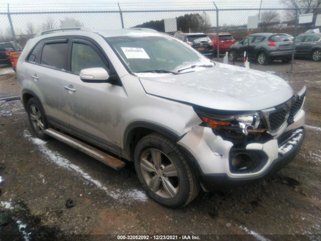 KIA SORENTO 2013 5xykuca69dg398455