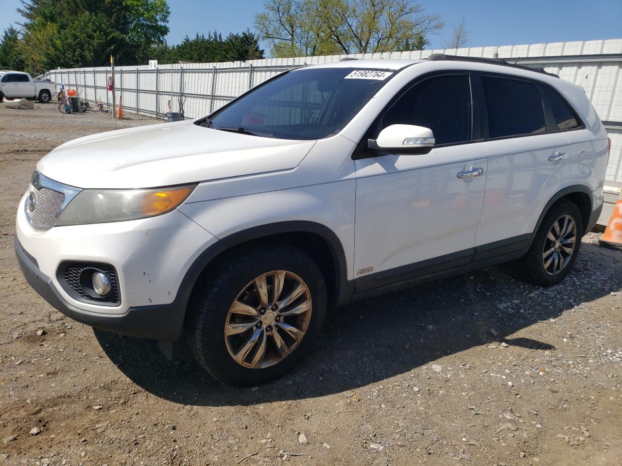 KIA SORENTO 2011 5xykuda17bg016723